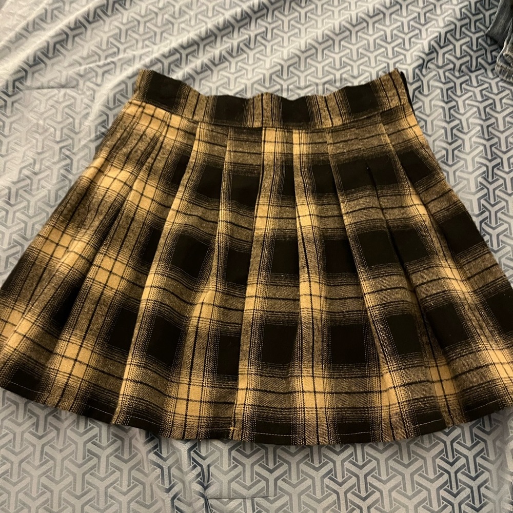 Plaid A-Line Skirt in Black and Tan